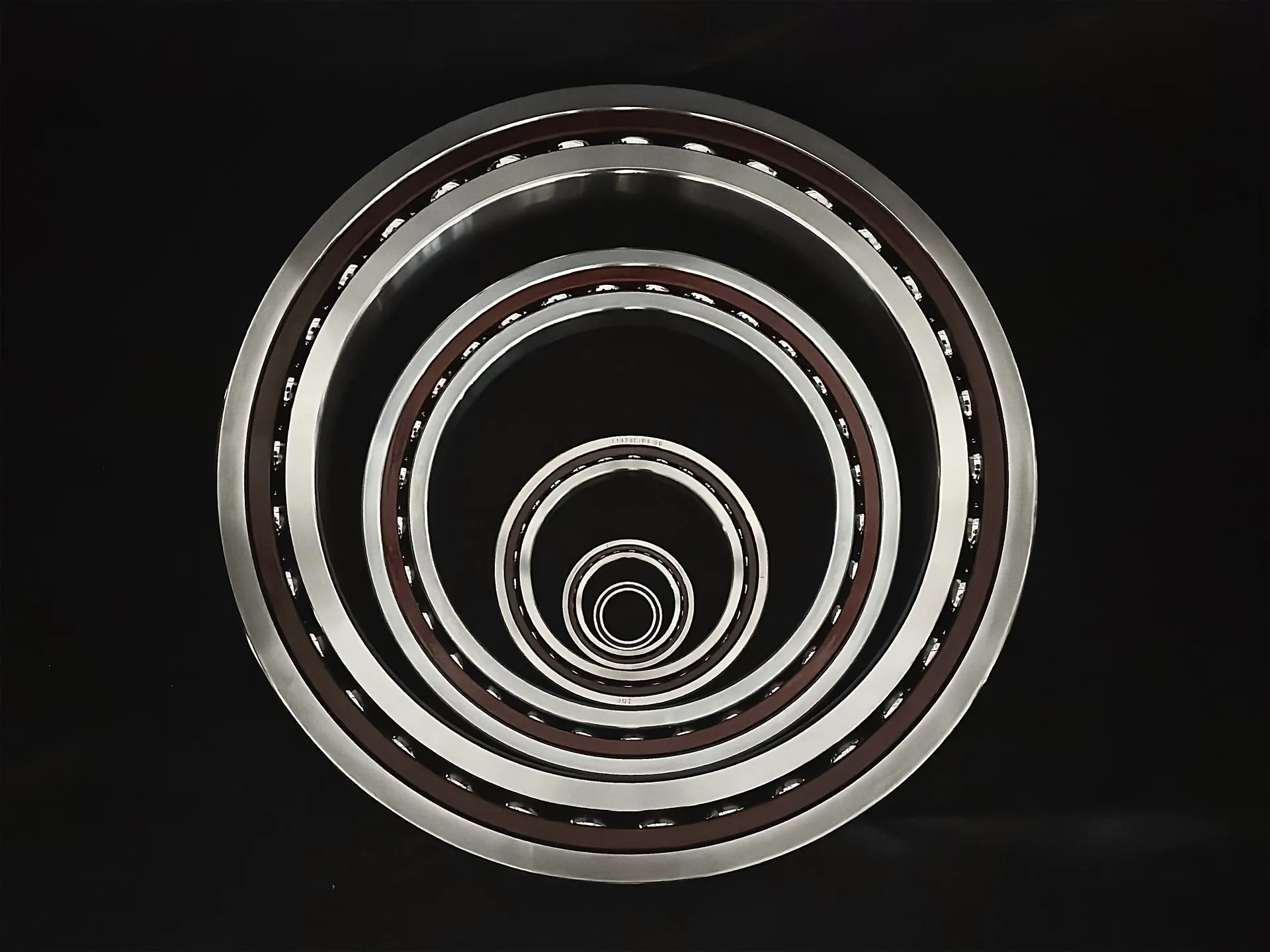 Precision angular contact ball bearings